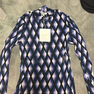 Thin mesh stretchie top